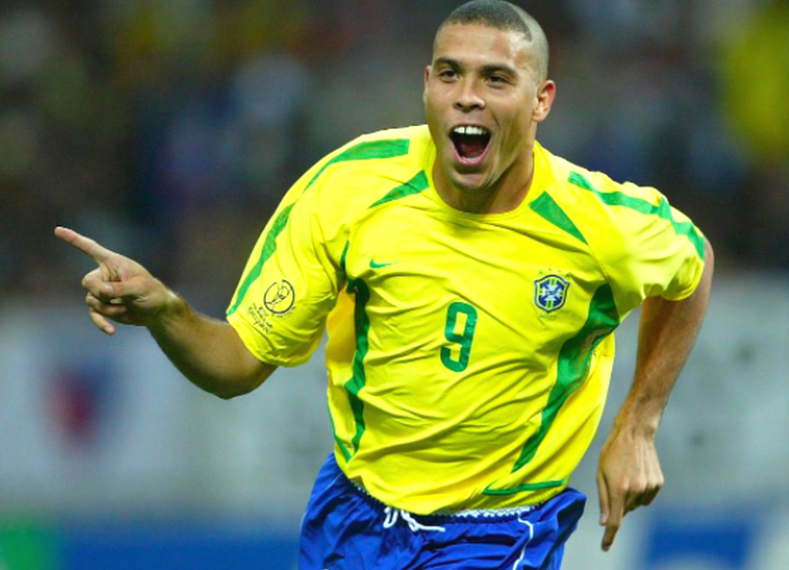 关于足球球员突破自我,表现堪称完美的信息 关于足球球员突破自我,表现堪称完美的信息