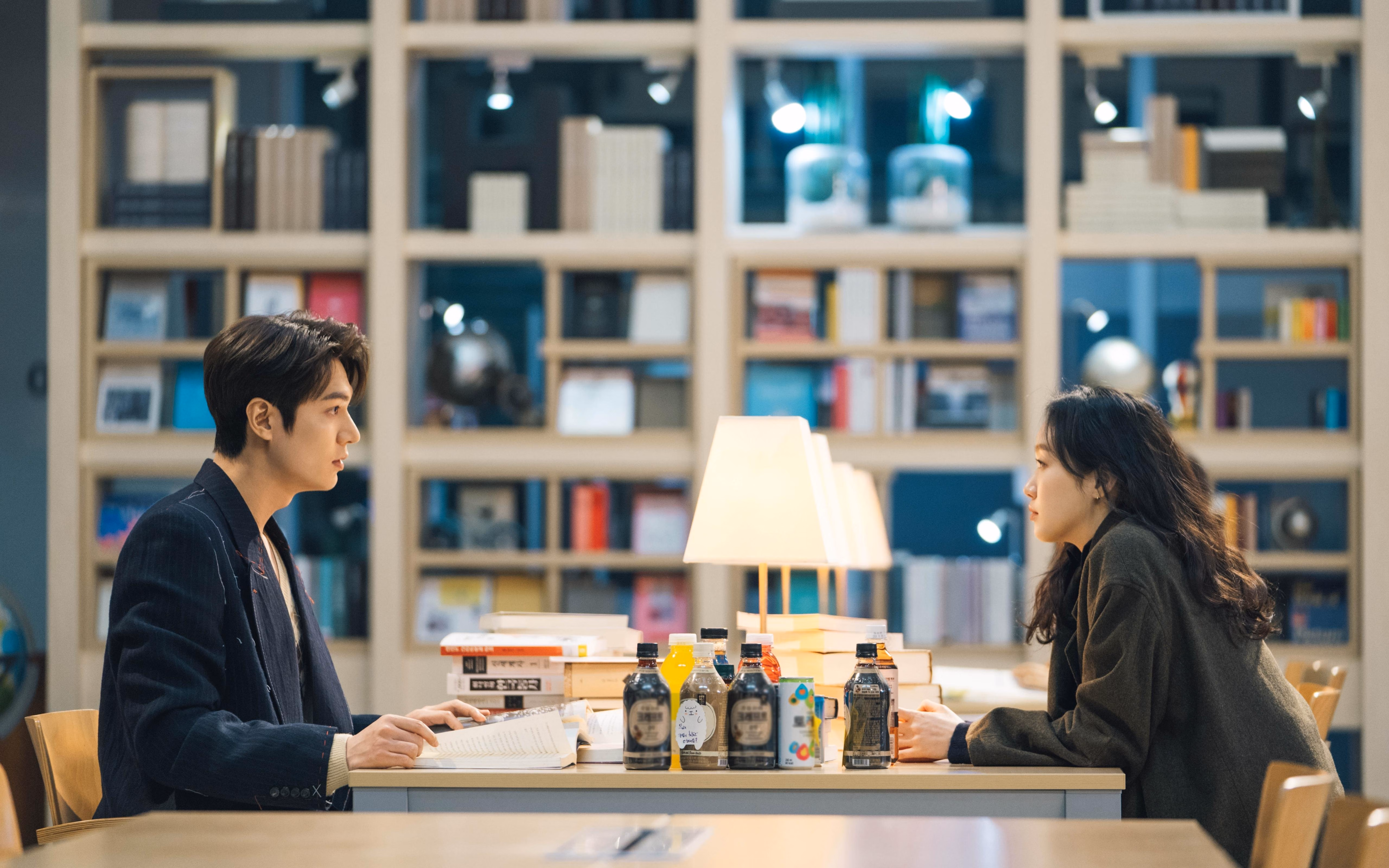 佩德里时刻，荷兰鏖战摩纳哥，新星彻底打爆防线