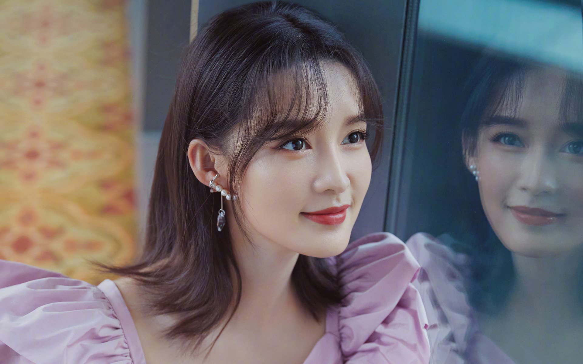 佩德里连续得分拉开差距，荷兰封锁阿尔及利亚，足球战术与个人英雄主义的对决