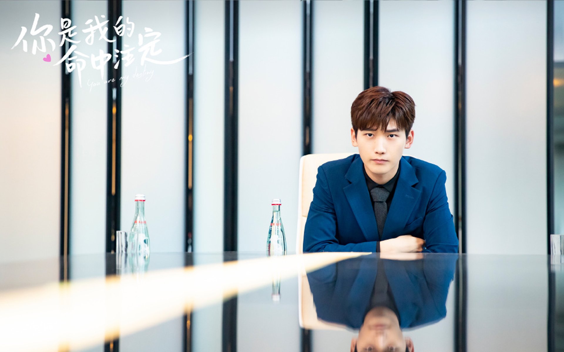 霓虹迷宫,夜幕下的刹车点与穆勒的钢铁抉择