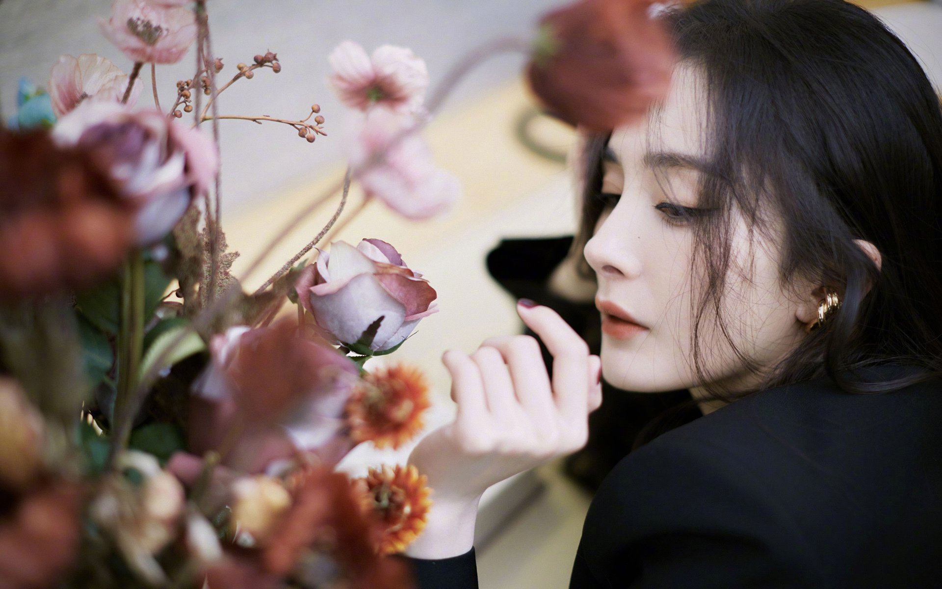 踢法冲突！比利亚雷亚尔血拼澳大利亚，布雷默成为关键先生